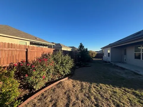 424 Cosmos Lane Jarrell, TX 76537