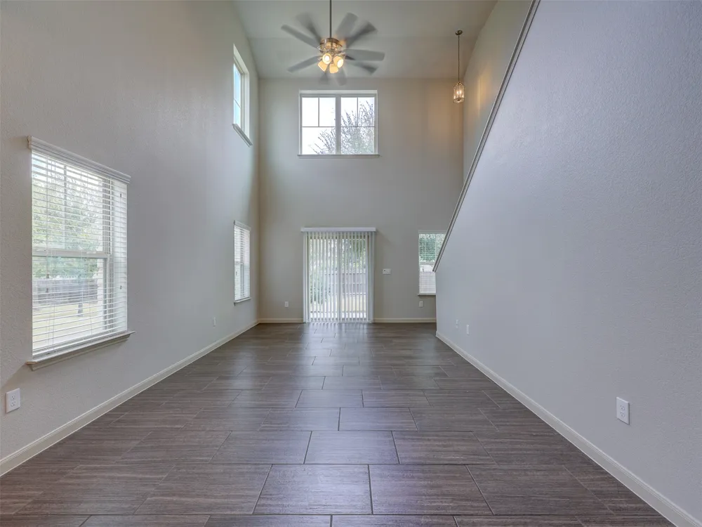 1620 Bryant Drive #2101 Round Rock, TX 78664