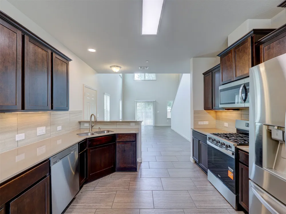 1620 Bryant Drive #2101 Round Rock, TX 78664