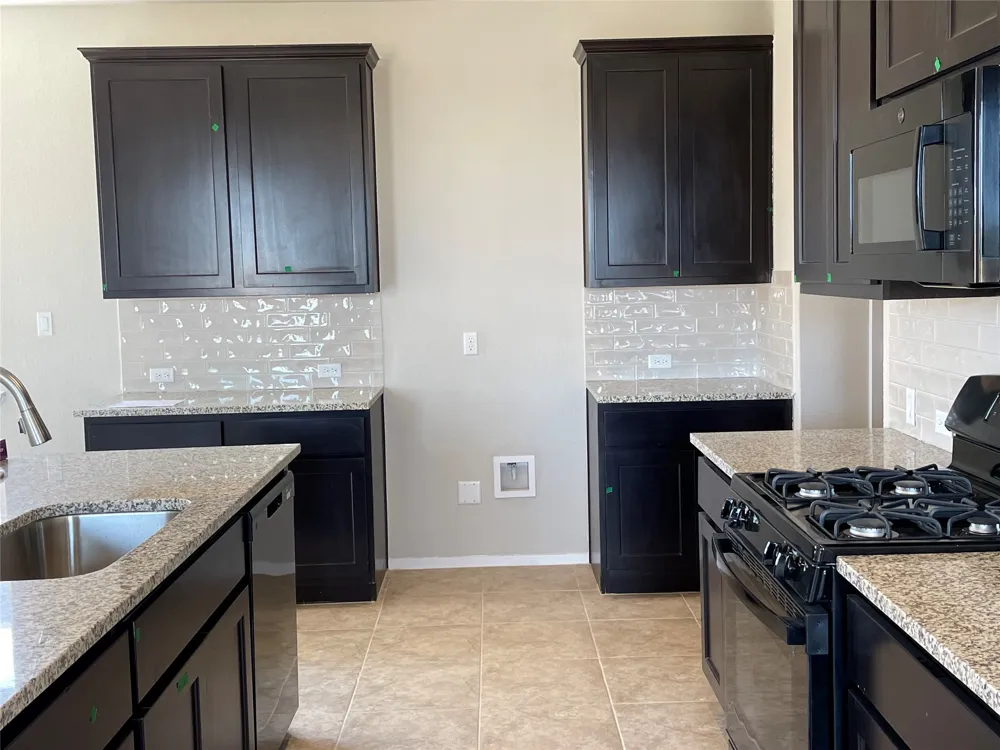 163 Tempest Trail Maxwell, TX 78656
