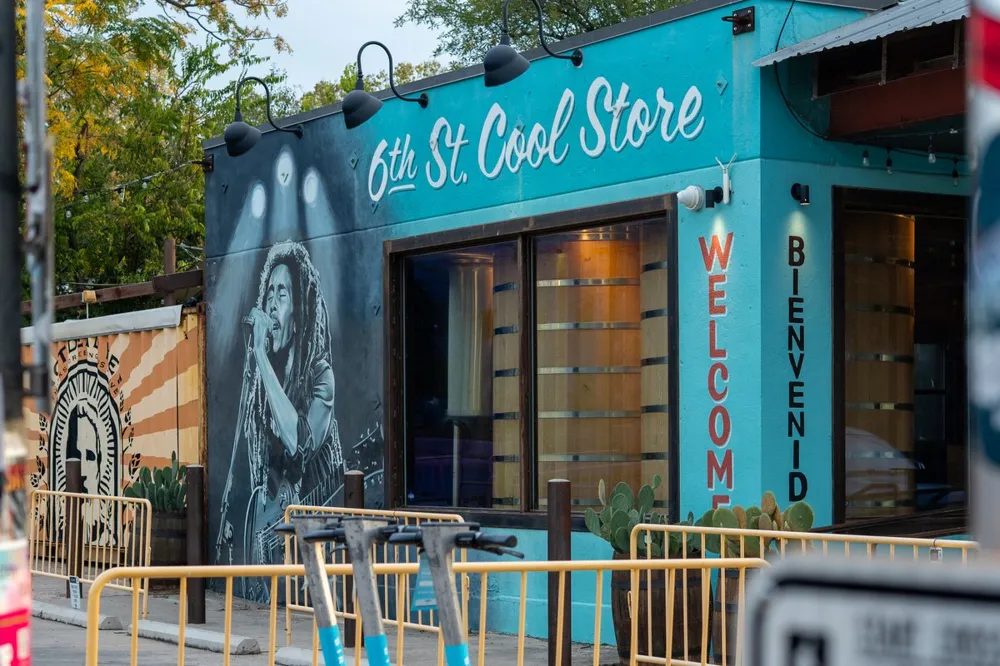 1801 E 2nd Street #8 Austin, TX 78702