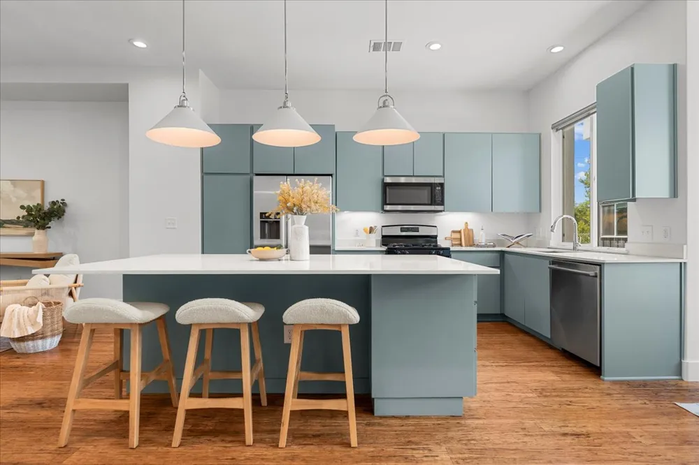 1801 E 2nd Street #8 Austin, TX 78702