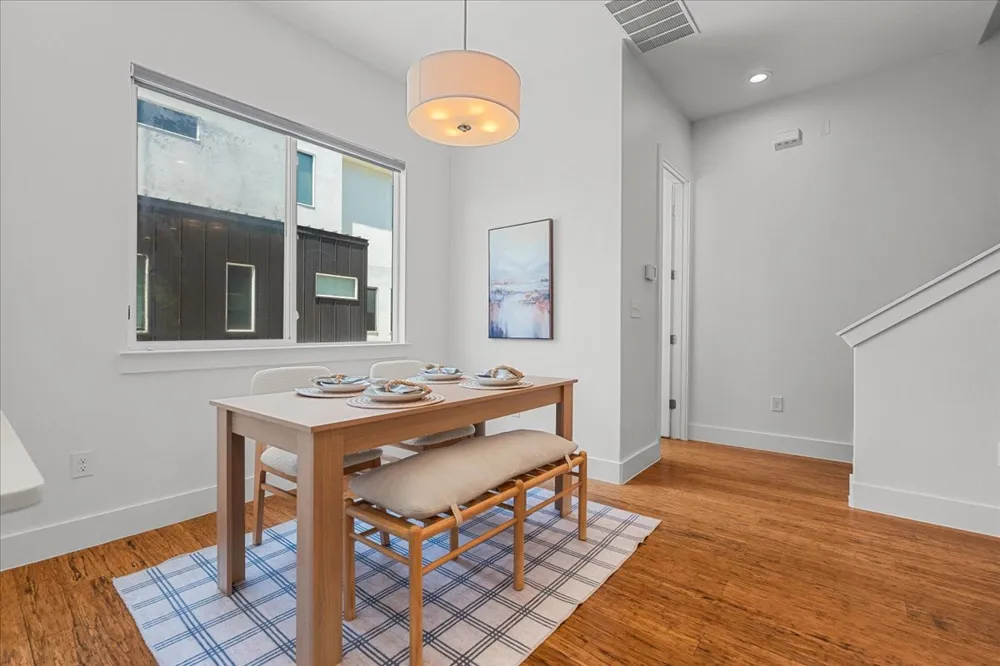 1801 E 2nd Street #8 Austin, TX 78702