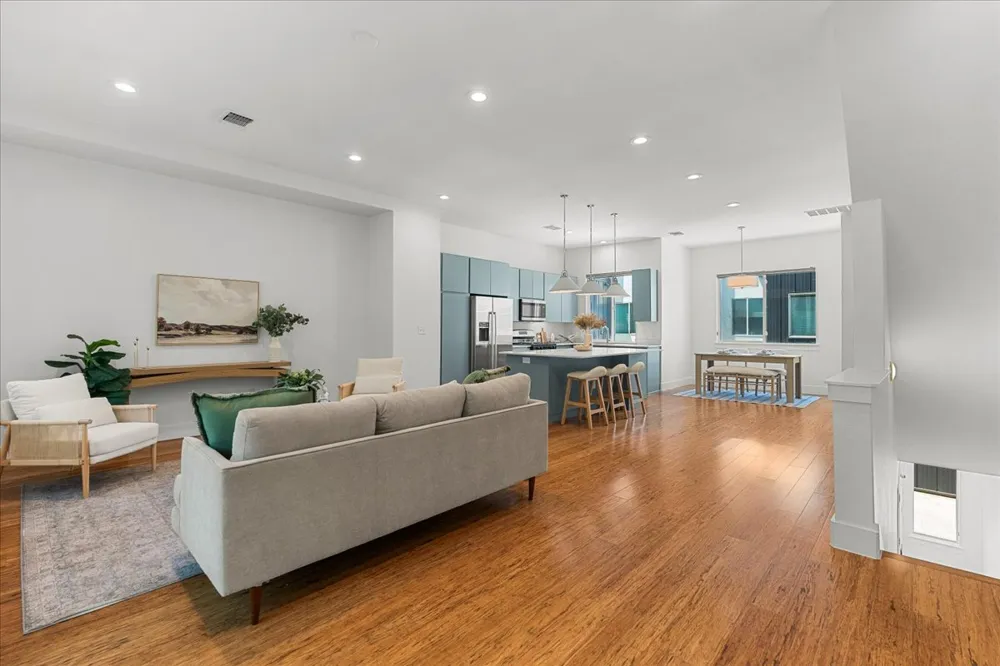 1801 E 2nd Street #8 Austin, TX 78702