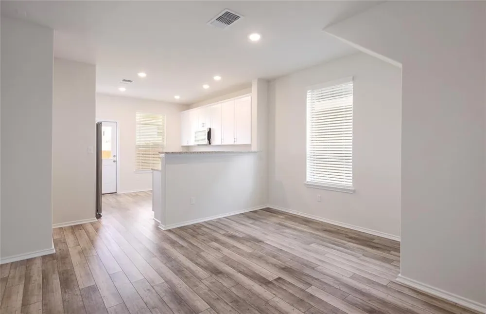 173 Purple Sandpiper Lane Leander, TX 78641