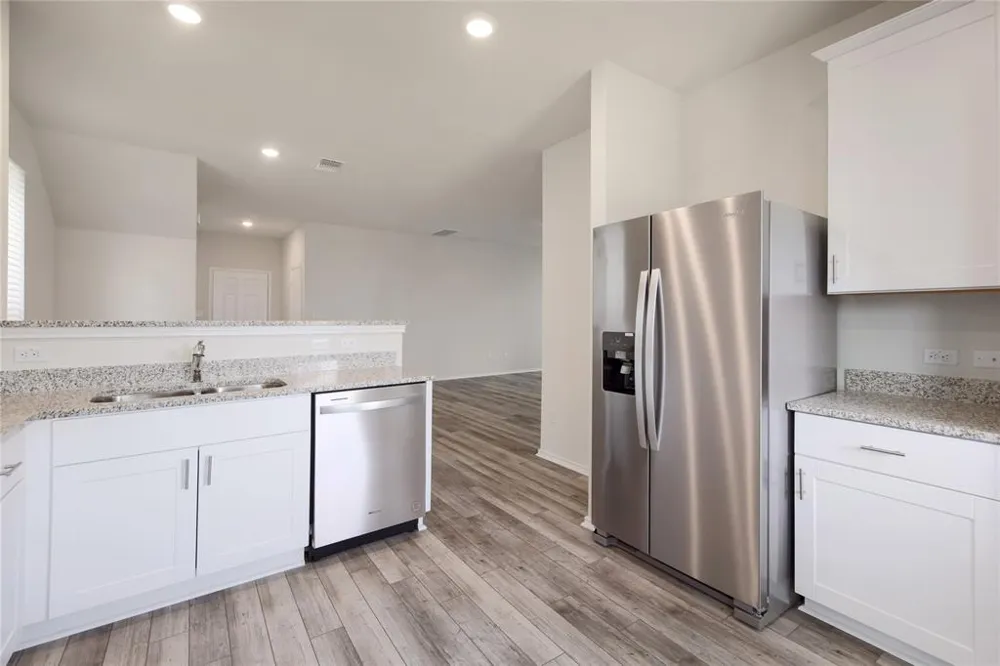 173 Purple Sandpiper Lane Leander, TX 78641
