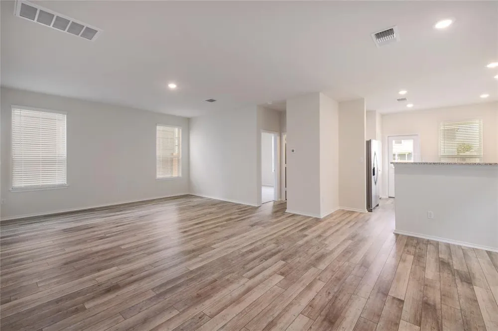 173 Purple Sandpiper Lane Leander, TX 78641