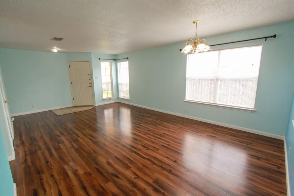 9705 DALEWOOD DRIVE Austin, TX 78729