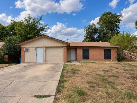 704 Drake Lane