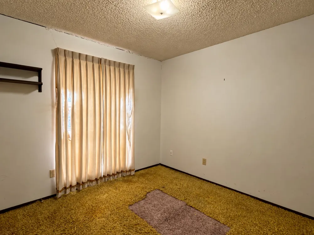 704 Drake Lane Taylor, TX 76574