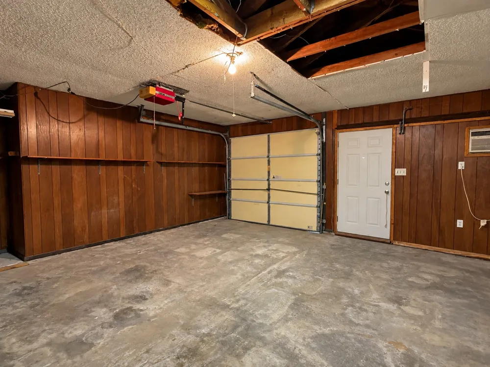 704 Drake Lane Taylor, TX 76574