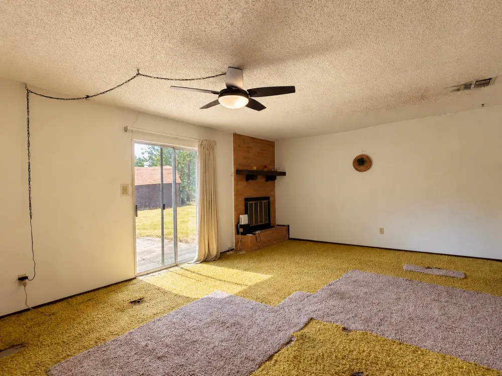 704 Drake Lane Taylor, TX 76574