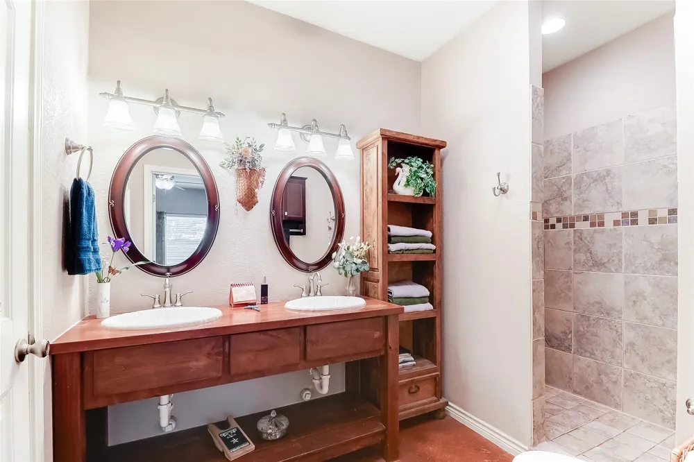 2271 County Road 112 Burnet, TX 78611