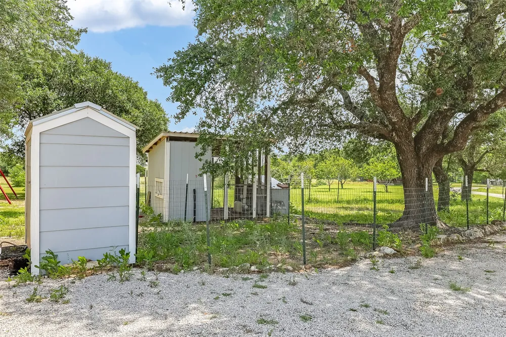 2271 County Road 112 Burnet, TX 78611