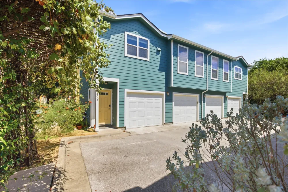 1601 Miriam Avenue #213 Austin, TX 78702