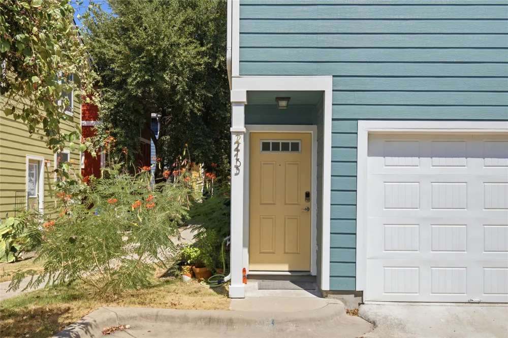 1601 Miriam Avenue #213 Austin, TX 78702