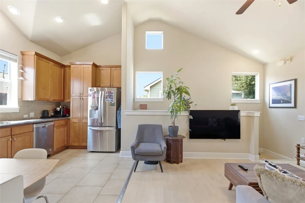 1601 Miriam Avenue #213 Austin, TX 78702