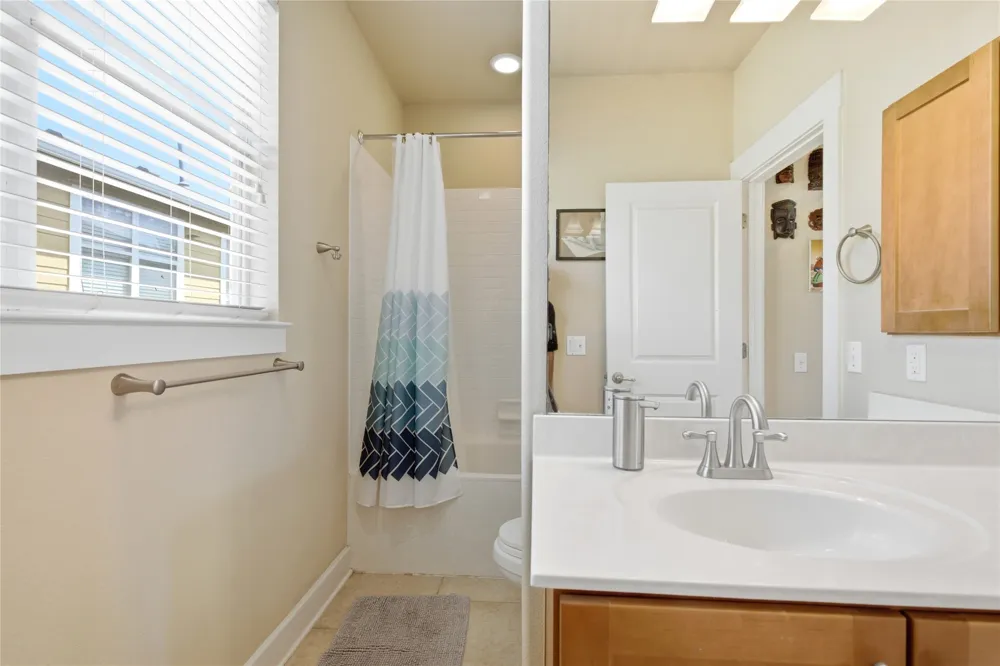 1601 Miriam Avenue #213 Austin, TX 78702