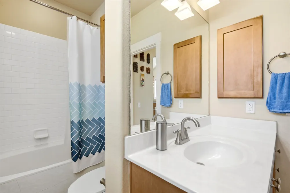1601 Miriam Avenue #213 Austin, TX 78702