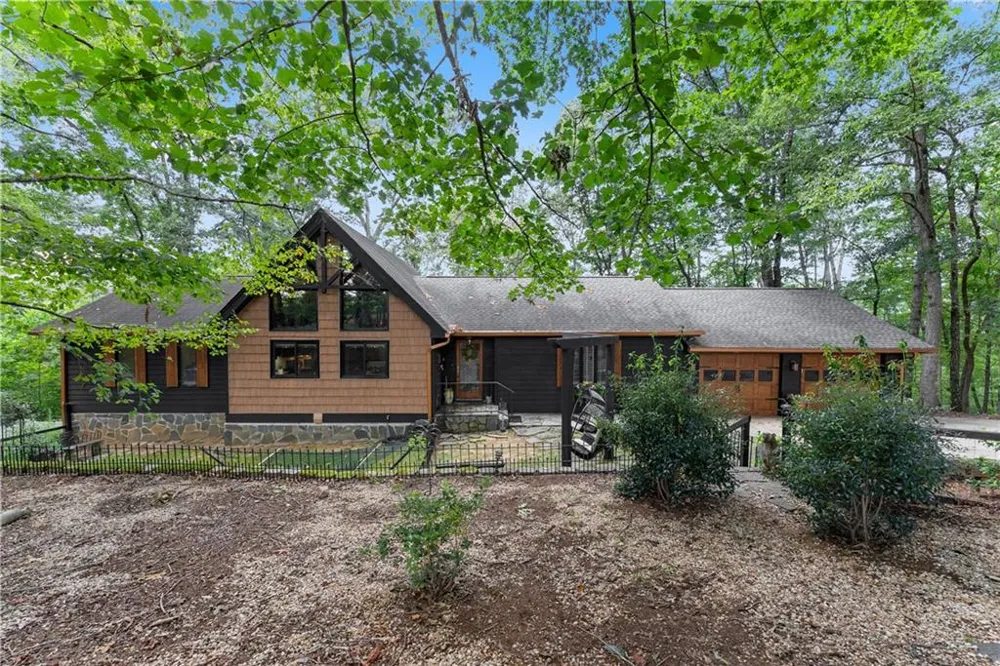 501 High Meadow Lakes Rd Clarkesville, GA 30523