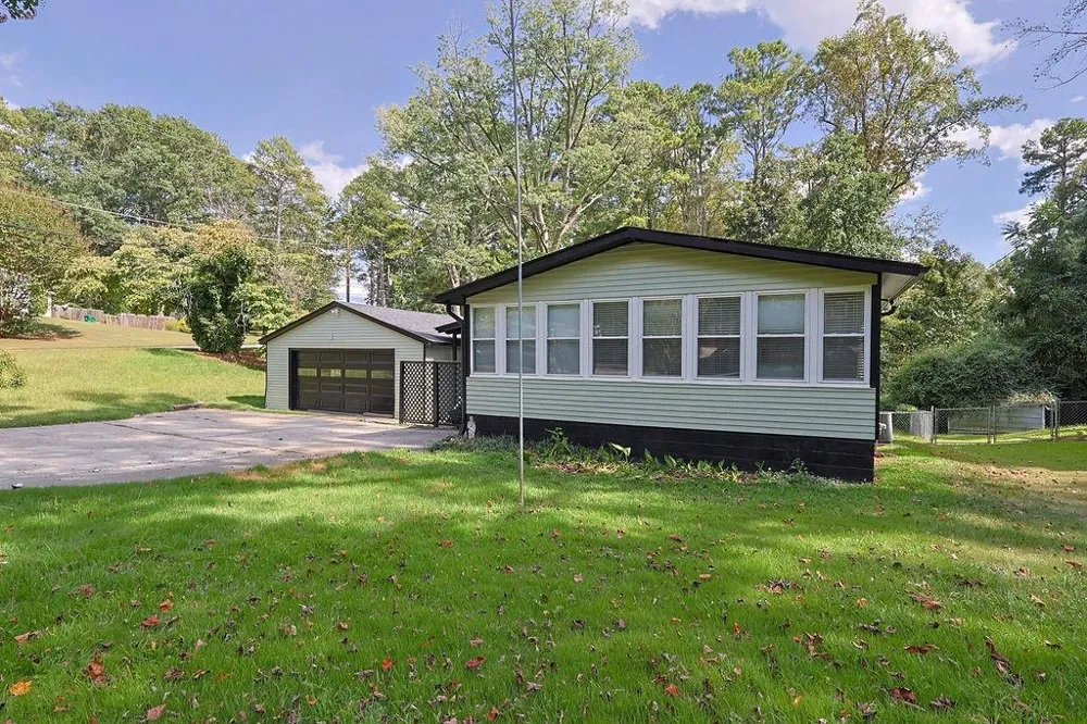 3029 Flamingo Drive Decatur, GA 30033