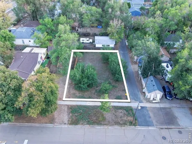 207 5th Avenue Longmont, CO 80501