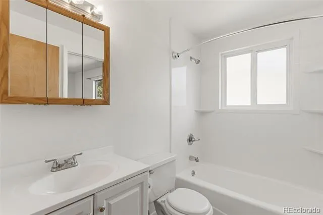 2210 Farnsworth Drive Colorado Springs, CO 80916