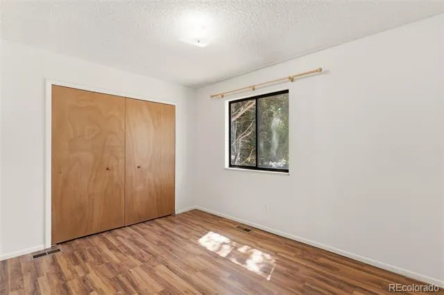 2210 Farnsworth Drive Colorado Springs, CO 80916