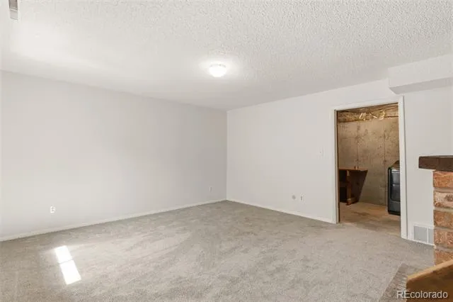 2210 Farnsworth Drive Colorado Springs, CO 80916
