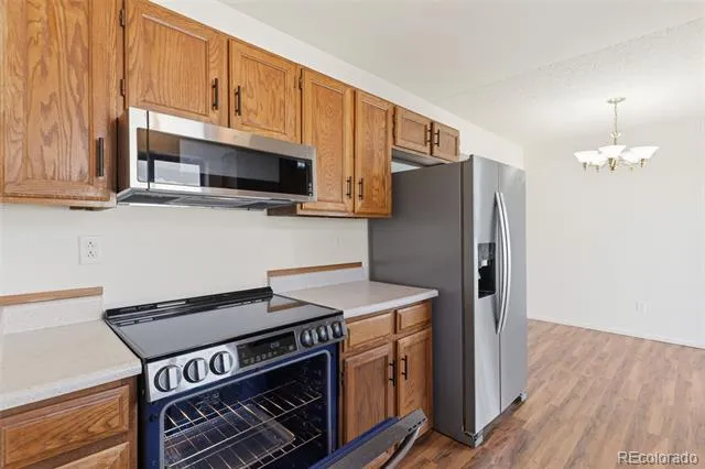 2210 Farnsworth Drive Colorado Springs, CO 80916