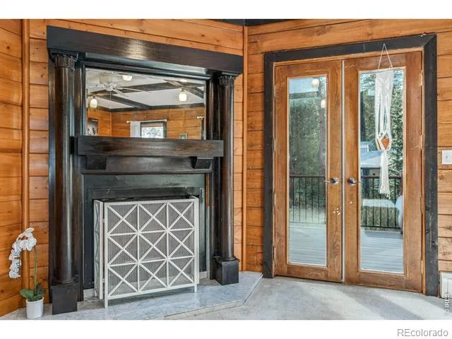459 Streamside Drive Glen Haven, CO 80532