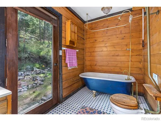 459 Streamside Drive Glen Haven, CO 80532