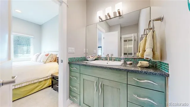 463 Locust Street Denver, CO 80220