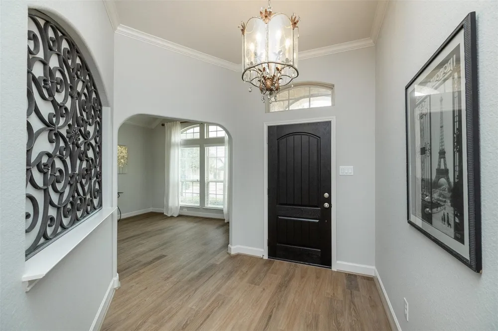 10722 Sir Alex Drive Tomball, TX 77375