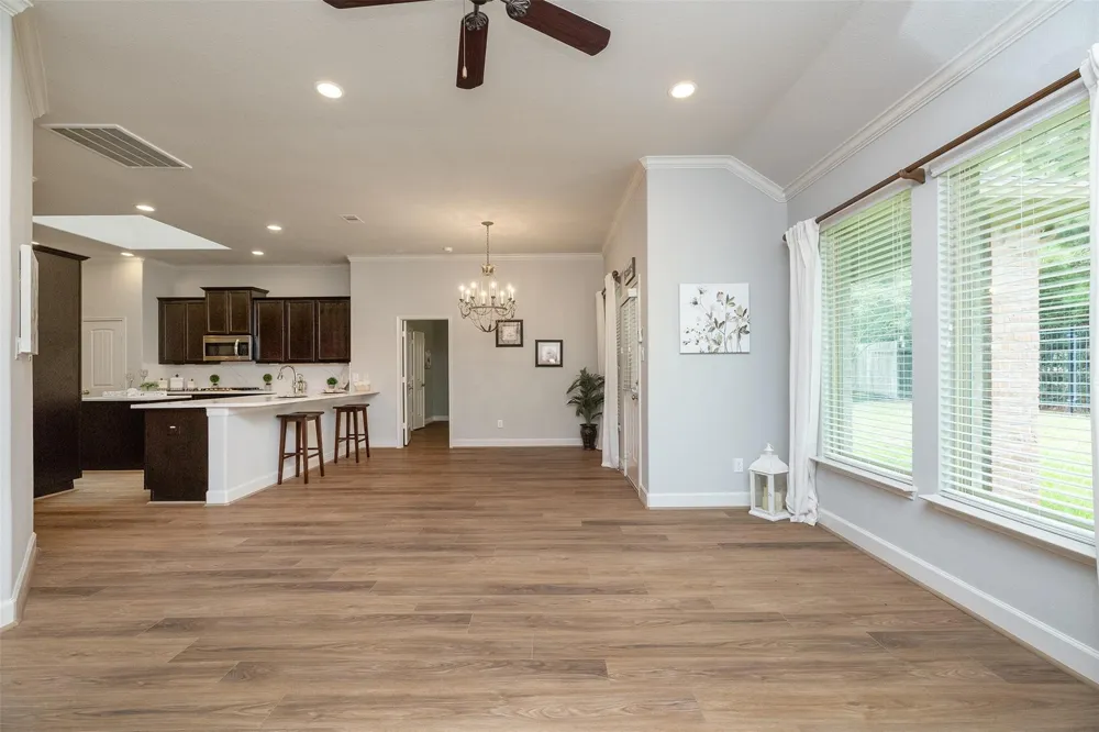 10722 Sir Alex Drive Tomball, TX 77375