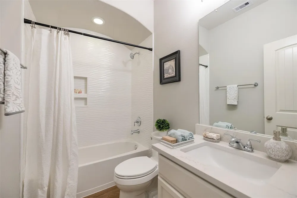 10722 Sir Alex Drive Tomball, TX 77375