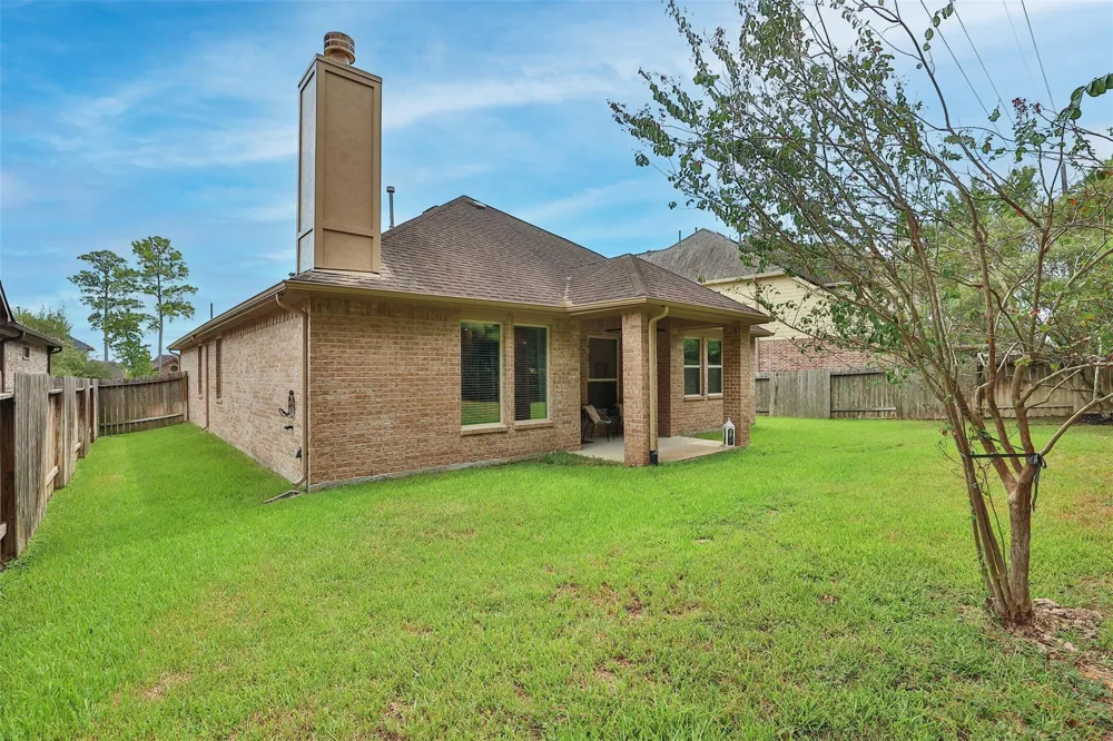 10722 Sir Alex Drive Tomball, TX 77375