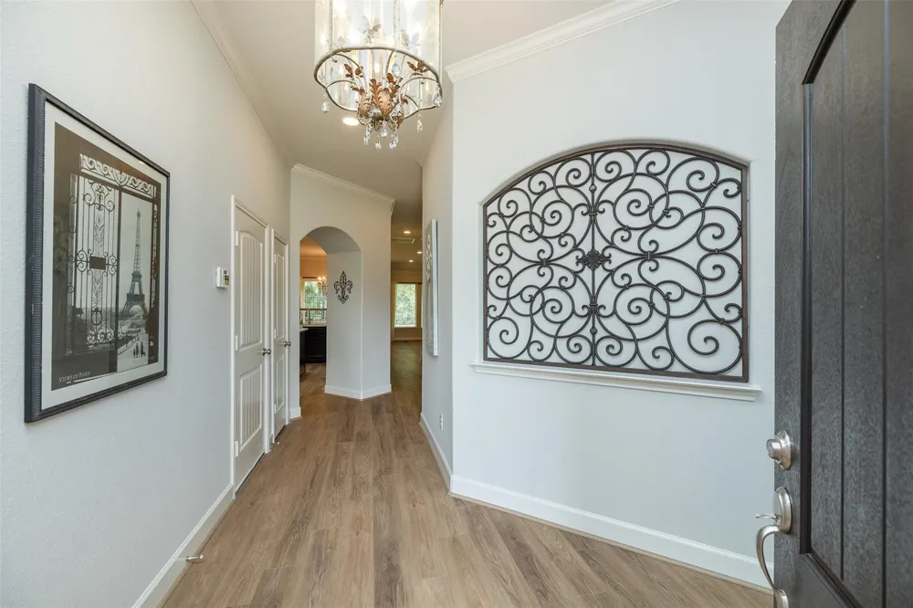 10722 Sir Alex Drive Tomball, TX 77375