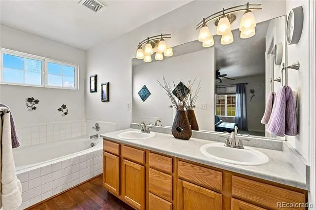 2637 S Ensenada Way Aurora, CO 80013