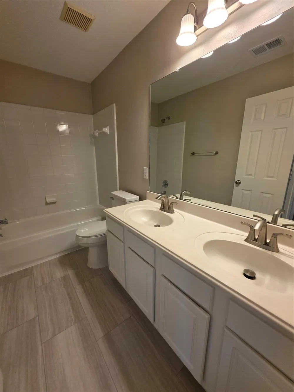 1425 Mija Lane Seabrook, TX 77586
