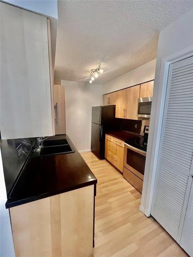 1500 Bay Area Boulevard #254 Houston, TX 77058