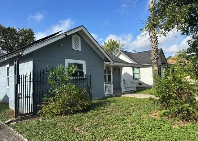 2050 Cincinnati Avenue San Antonio, TX 78228
