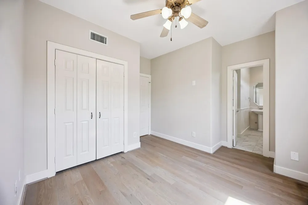 1477 Missouri Street Houston, TX 77006