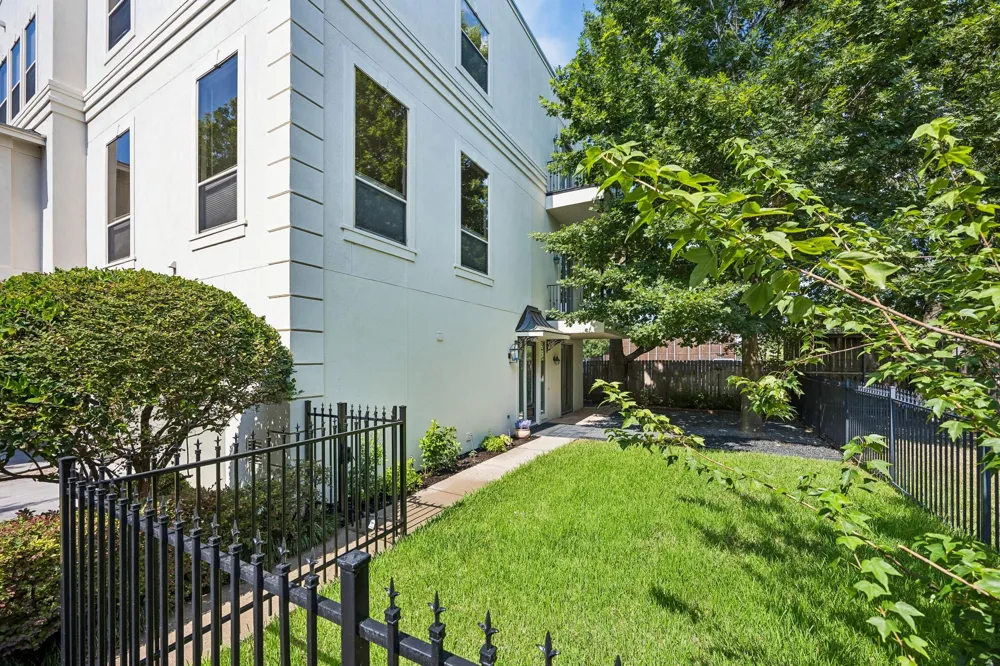 1477 Missouri Street Houston, TX 77006