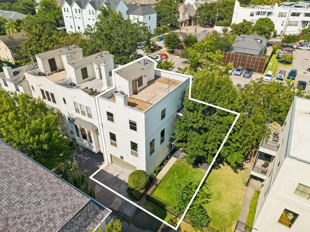 1477 Missouri Street Houston, TX 77006