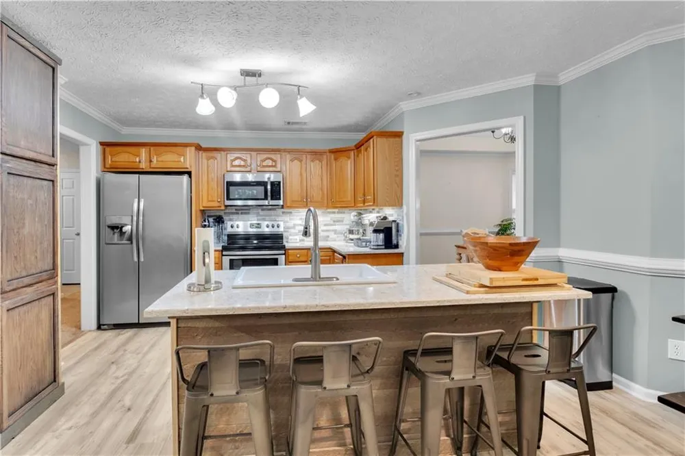 149 Marina Circle Jackson, GA 30233