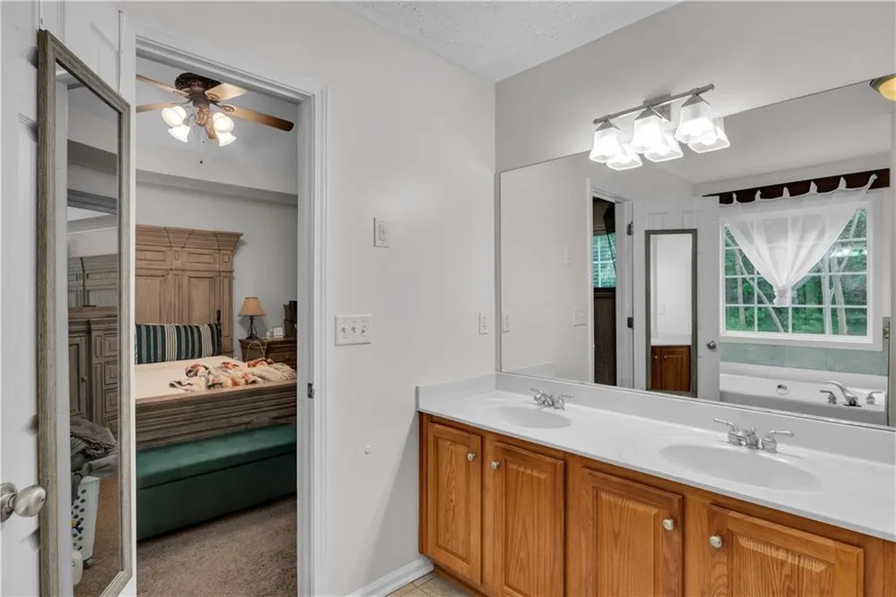 149 Marina Circle Jackson, GA 30233