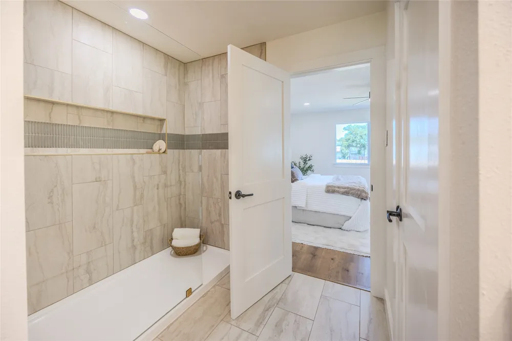 9911 Woodshire Drive Austin, TX 78748
