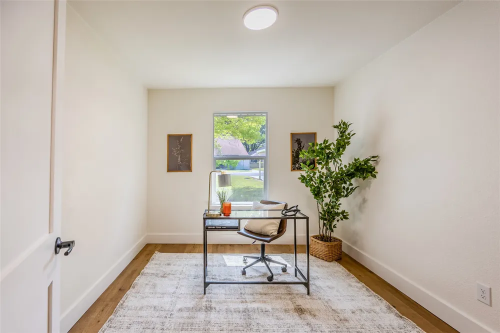 9911 Woodshire Drive Austin, TX 78748