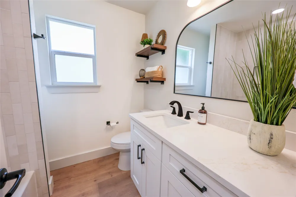 9911 Woodshire Drive Austin, TX 78748